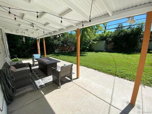 2884 S Harrison St, Denver, CO 80210