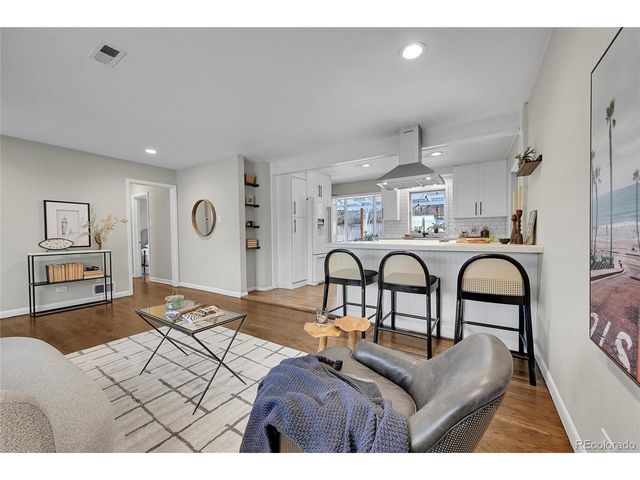 2884 S Harrison St, Denver, CO 80210