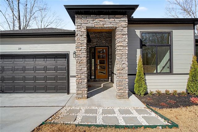 29 Annabell Lane, Bella Vista, AR 72715