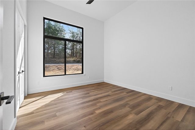 29 Annabell Lane, Bella Vista, AR 72715