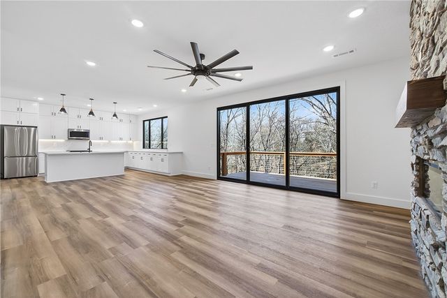 29 Annabell Lane, Bella Vista, AR 72715