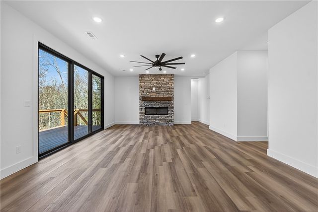 29 Annabell Lane, Bella Vista, AR 72715