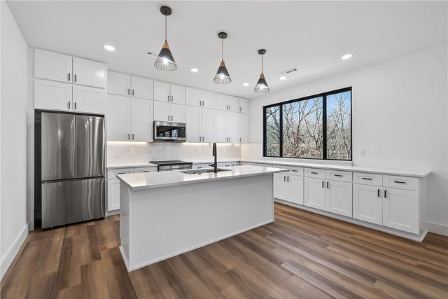 29 Annabell Lane, Bella Vista, AR 72715