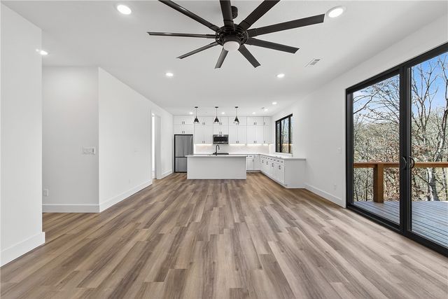 29 Annabell Lane, Bella Vista, AR 72715