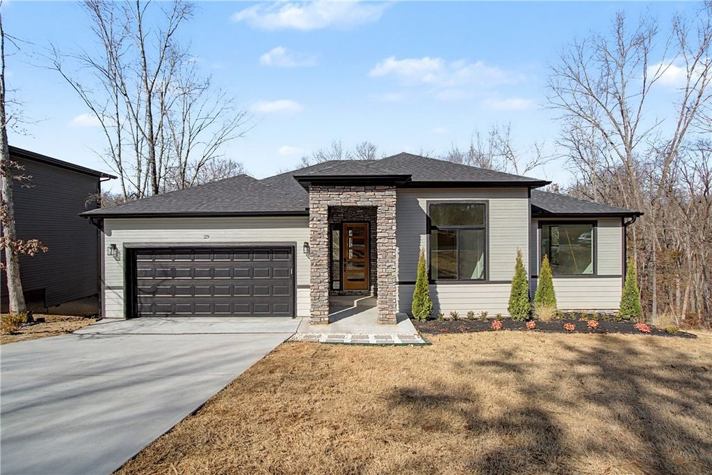 29 Annabell Lane, Bella Vista, AR 72715