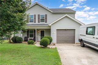 3661 Briarmeade Road, Greensboro, NC 27405