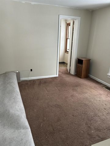 853 Capital Avenue, Battle Creek, MI 49017