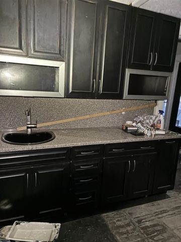 853 Capital Avenue, Battle Creek, MI 49017