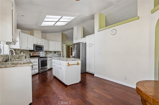 1601 Ailanthus, Hemet, CA 92545