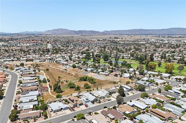 1601 Ailanthus, Hemet, CA 92545