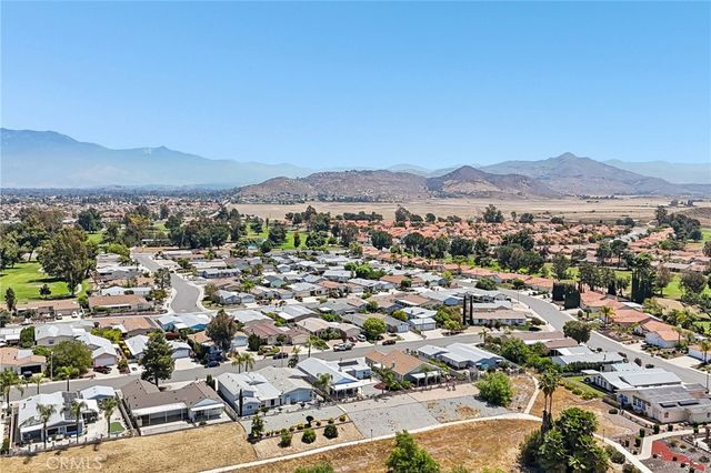 1601 Ailanthus, Hemet, CA 92545