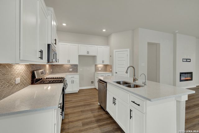 1433 Escarpment, New Braunfels, TX 78132