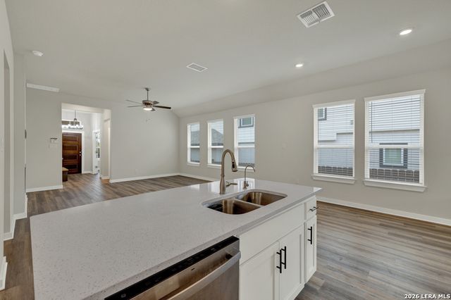 1433 Escarpment, New Braunfels, TX 78132