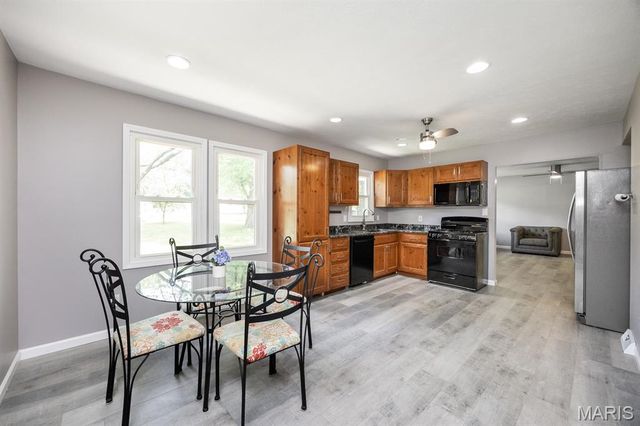36 Athlone Drive, Caseyville, IL 62232