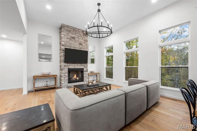 512 Copper Stone Drive, Wentzville, MO 63385