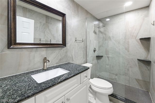3451 County Barn RD 203, Naples, FL 34112