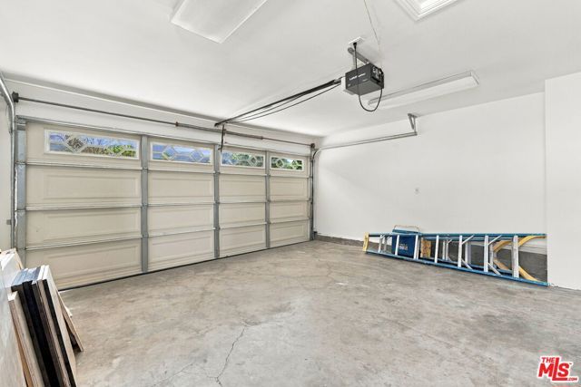 10551 Blucher Avenue, Granada Hills (los Angeles), CA 91344