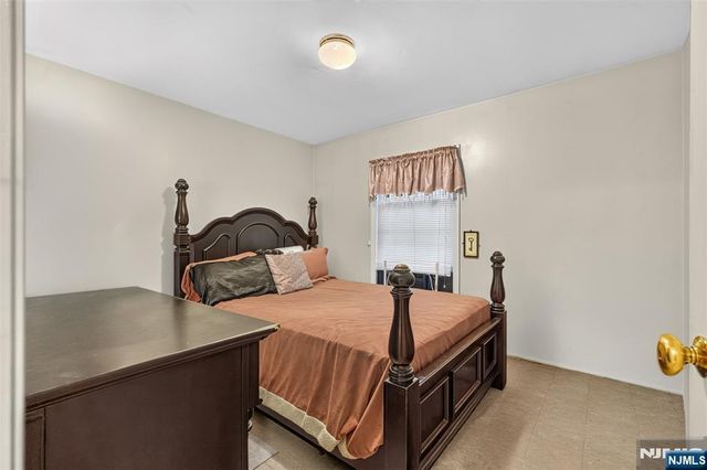 192 Dwight Street, Jersey City, NJ 07305