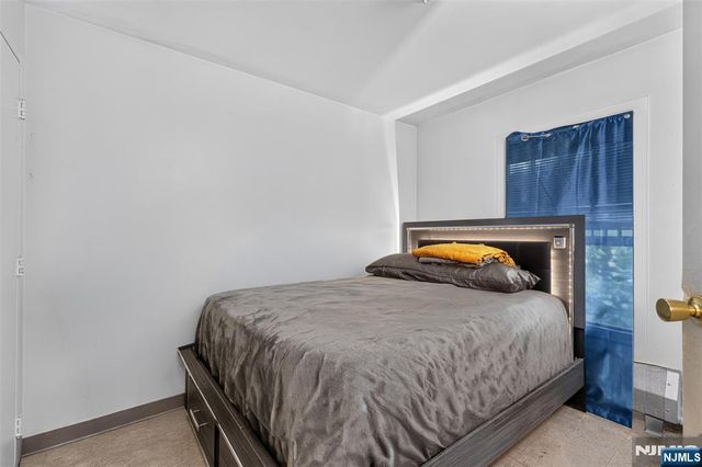 192 Dwight Street, Jersey City, NJ 07305