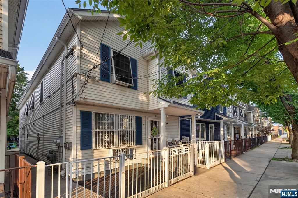 192 Dwight Street, Jersey City, NJ 07305