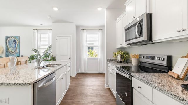 2267 Macallan Boulevard, Ravenel, SC 29470