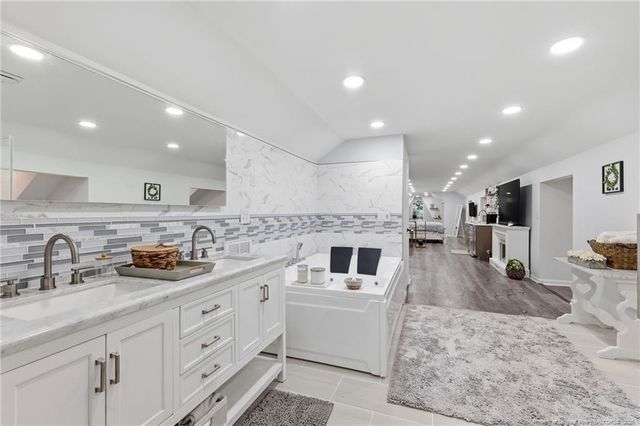 610 St. Georges Hill, Fayetteville, NC 28303