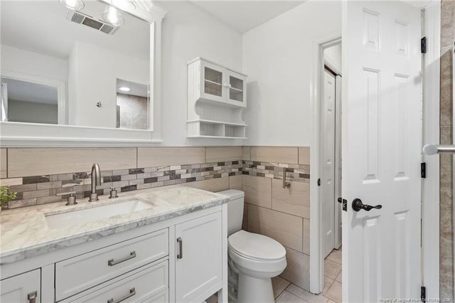 610 St. Georges Hill, Fayetteville, NC 28303