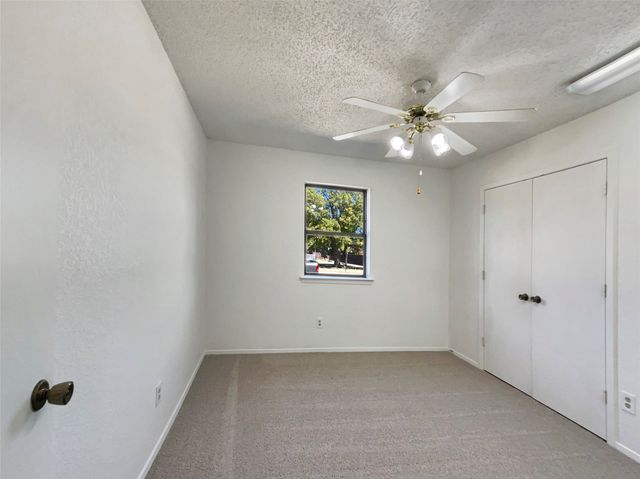 928 Shady Oaks Drive, Kennedale, TX 76060