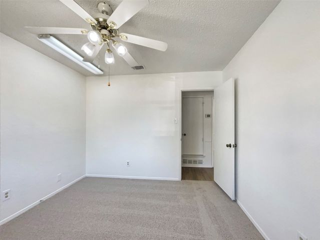 928 Shady Oaks Drive, Kennedale, TX 76060