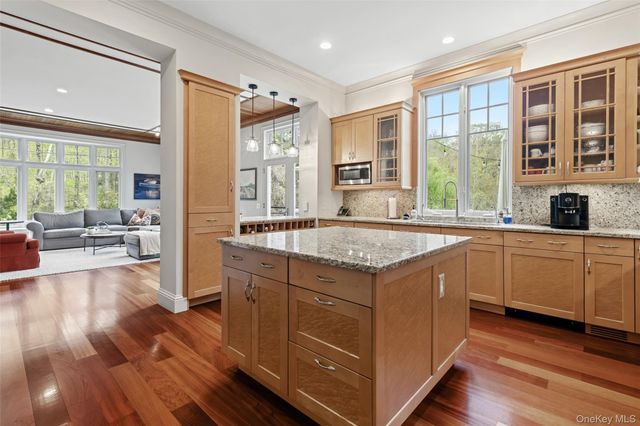 137 Upper Shad Road, Pound Ridge, NY 10576