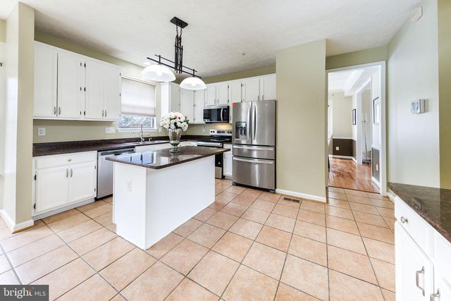 11203 GUNPOWDER DR, Fort Washington, MD 20744