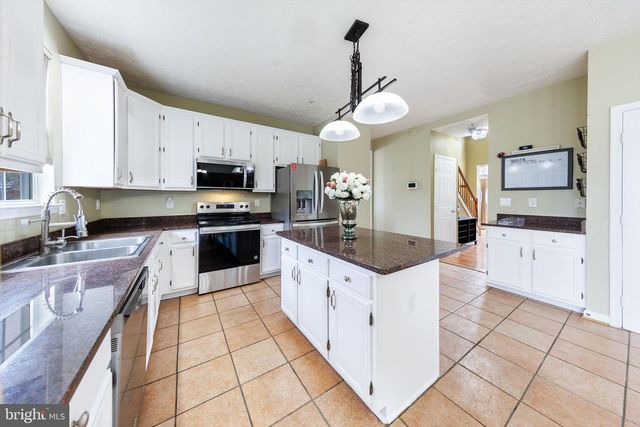 11203 GUNPOWDER DR, Fort Washington, MD 20744