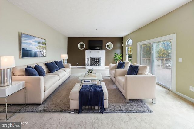 11203 GUNPOWDER DR, Fort Washington, MD 20744