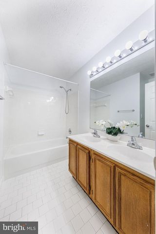 11203 GUNPOWDER DR, Fort Washington, MD 20744