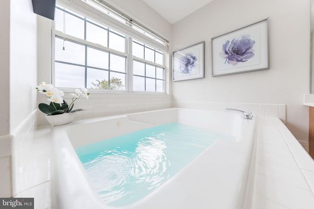 11203 GUNPOWDER DR, Fort Washington, MD 20744