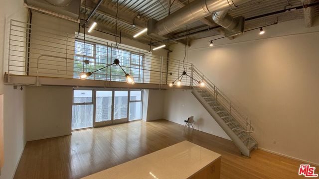1130 S Flower Street 405, Los Angeles, CA 90015