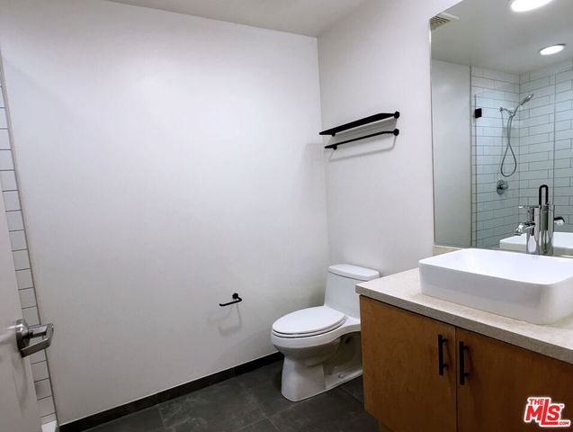 1130 S Flower Street 405, Los Angeles, CA 90015