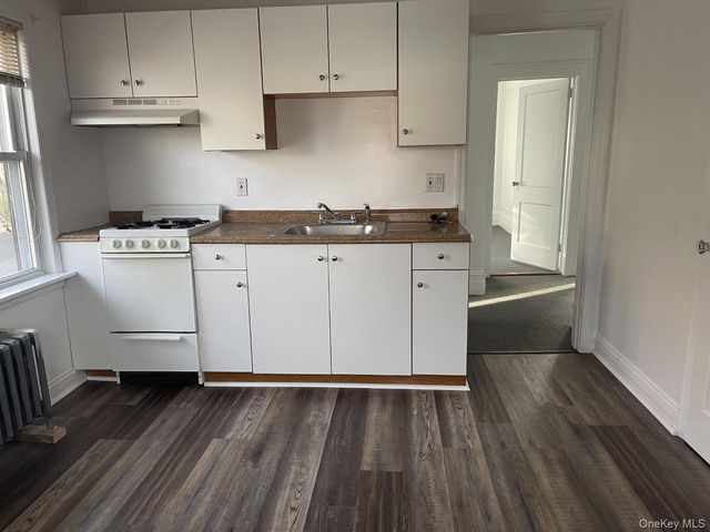 27 W Olive 2, Long Beach, NY 11561