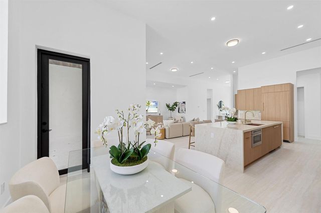 801 SE 6th Court, Fort Lauderdale, FL 33301