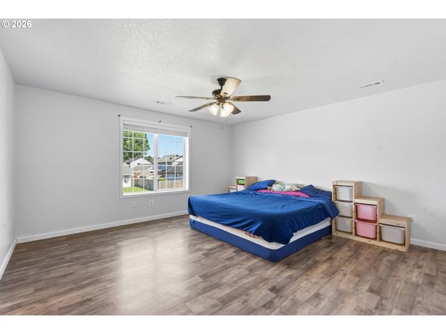 2910 Ne 117TH Ct, Vancouver, WA 98682