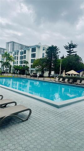 17570 Atlantic Blvd 403, Sunny Isles Beach, FL 33160