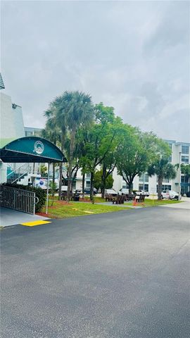 17570 Atlantic Blvd 403, Sunny Isles Beach, FL 33160