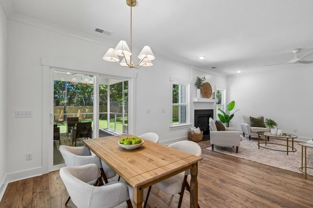 696 Eagle Street, Mount Pleasant, SC 29464