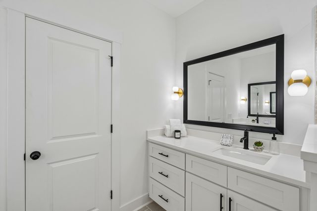 696 Eagle Street, Mount Pleasant, SC 29464