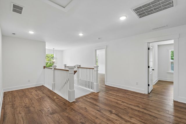 696 Eagle Street, Mount Pleasant, SC 29464