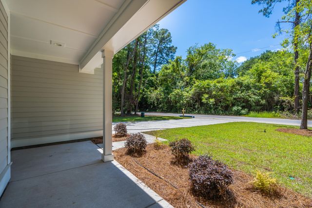 696 Eagle Street, Mount Pleasant, SC 29464