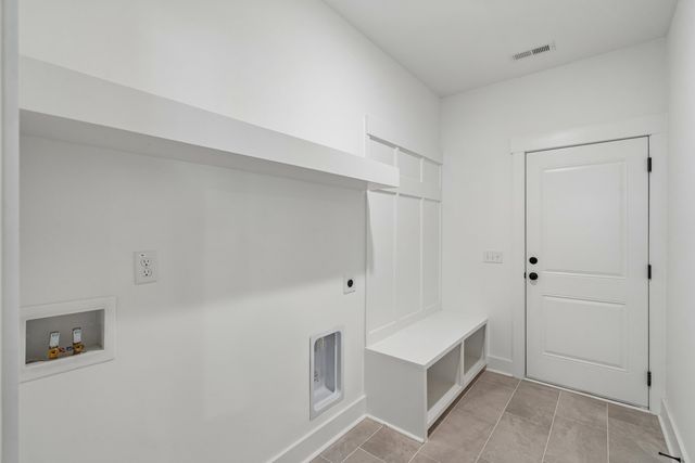 696 Eagle Street, Mount Pleasant, SC 29464