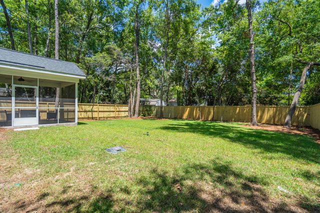 696 Eagle Street, Mount Pleasant, SC 29464