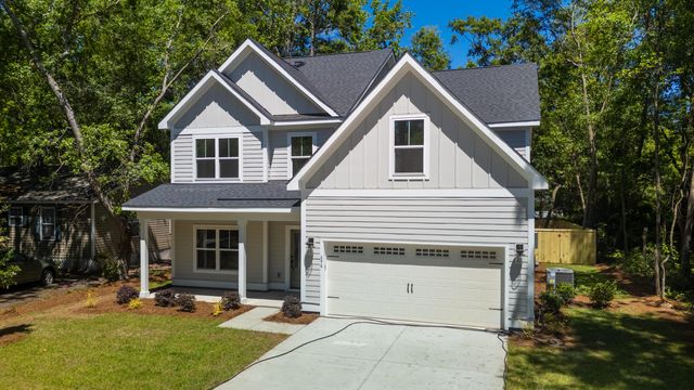 696 Eagle Street, Mount Pleasant, SC 29464