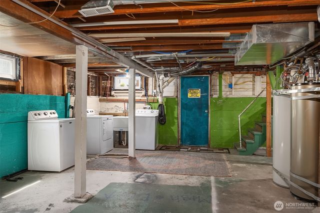 251 Meadow Avenue N, Renton, WA 98057